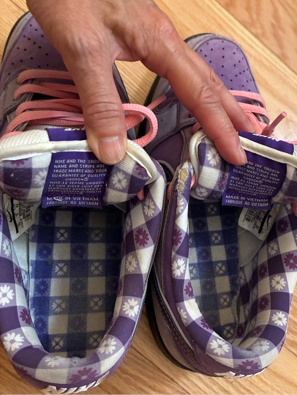 Nike SB Purple and Pink Low-Top Skate Shoes - Picture 6 of 8